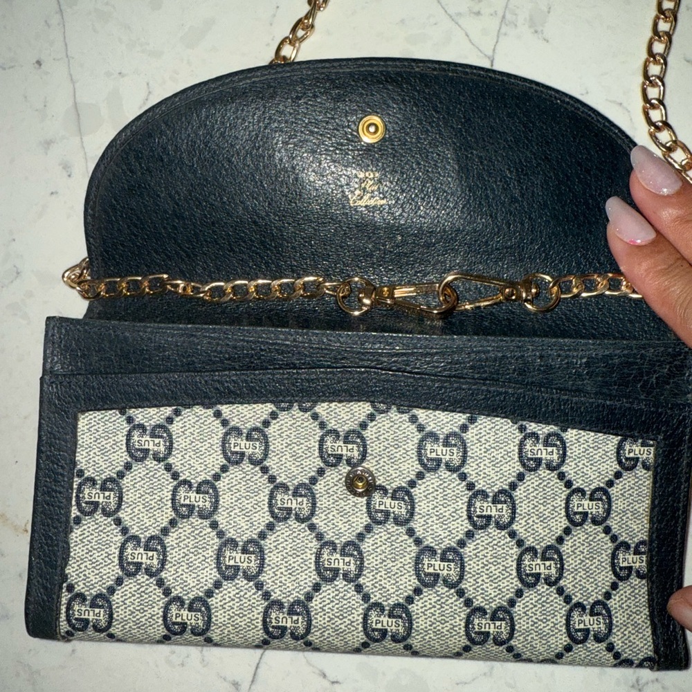 Gucci GG Plus Black and Cream Clutch/Wallet on Chain - Picture 4 of 9